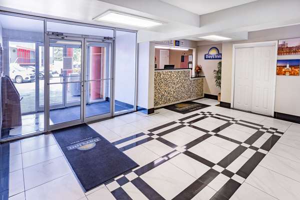  - Days Inn Atlanta Airport West East Point - I-285, Exit 1