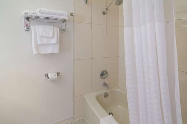  - SureStay Hotel by Best Western North Vancouver Capilano