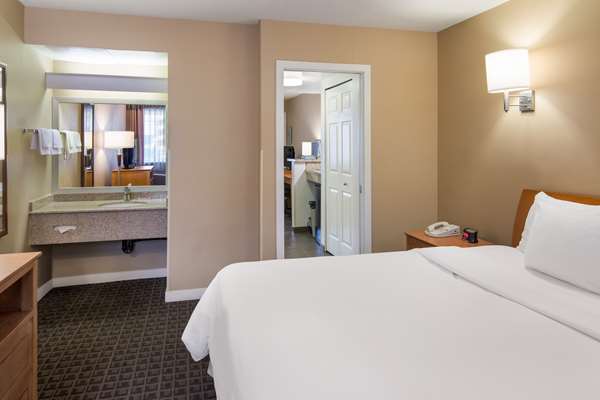 - SureStay Hotel by Best Western North Vancouver Capilano