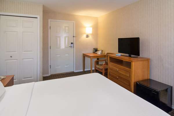  - SureStay Hotel by Best Western North Vancouver Capilano