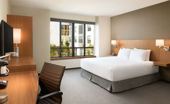  - Hyatt Place Hotel Pasadena - I-210, Exit 25A