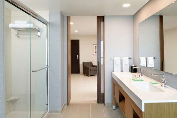 Suite - Hyatt Place Hotel Pasadena - I-210, Exit 25A