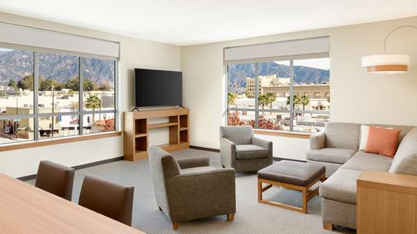 Suite - Hyatt Place Hotel Pasadena - I-210, Exit 25A