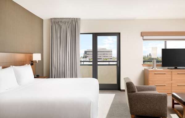 Suite - Hyatt Place Hotel Pasadena - I-210, Exit 25A