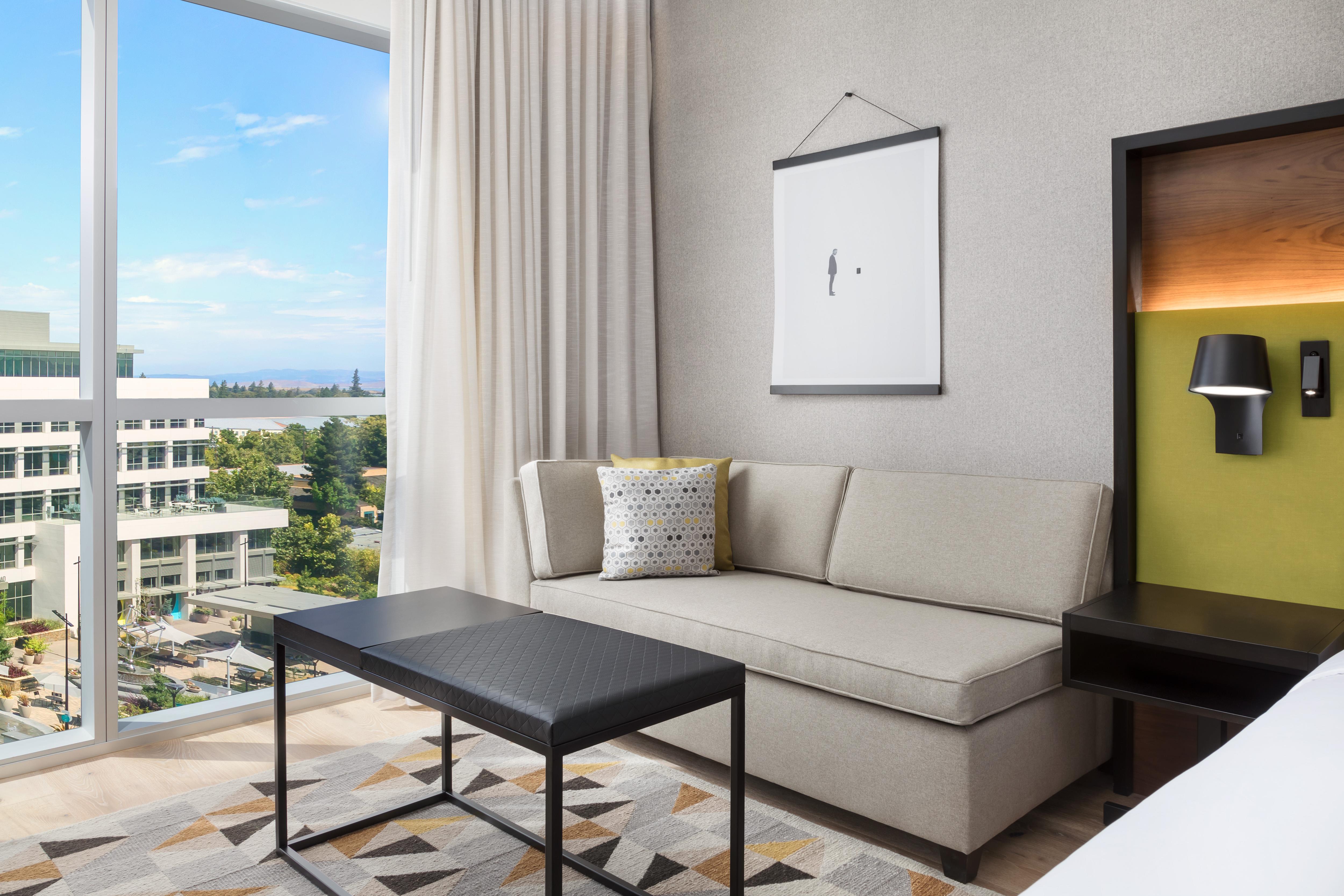 Hyatt Centric Mountain View Room Type - 1 KING BED (PLUS SOFA BED)
