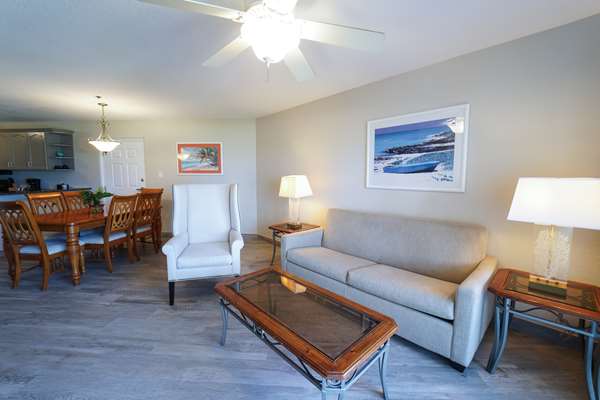 Suite - Grand Caymanian Resort