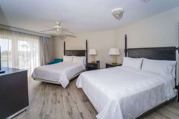 Suite - Grand Caymanian Resort