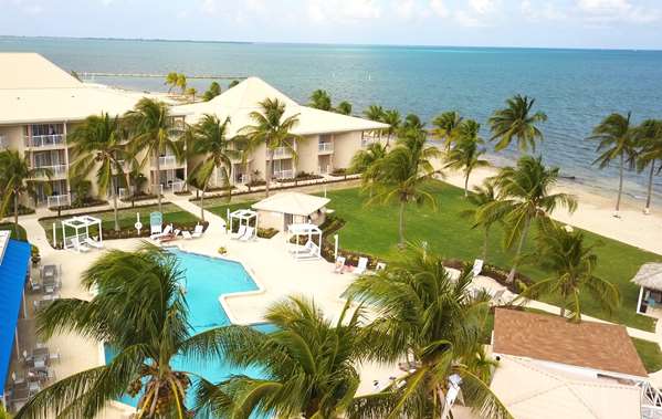 Exterior view - Grand Caymanian Resort