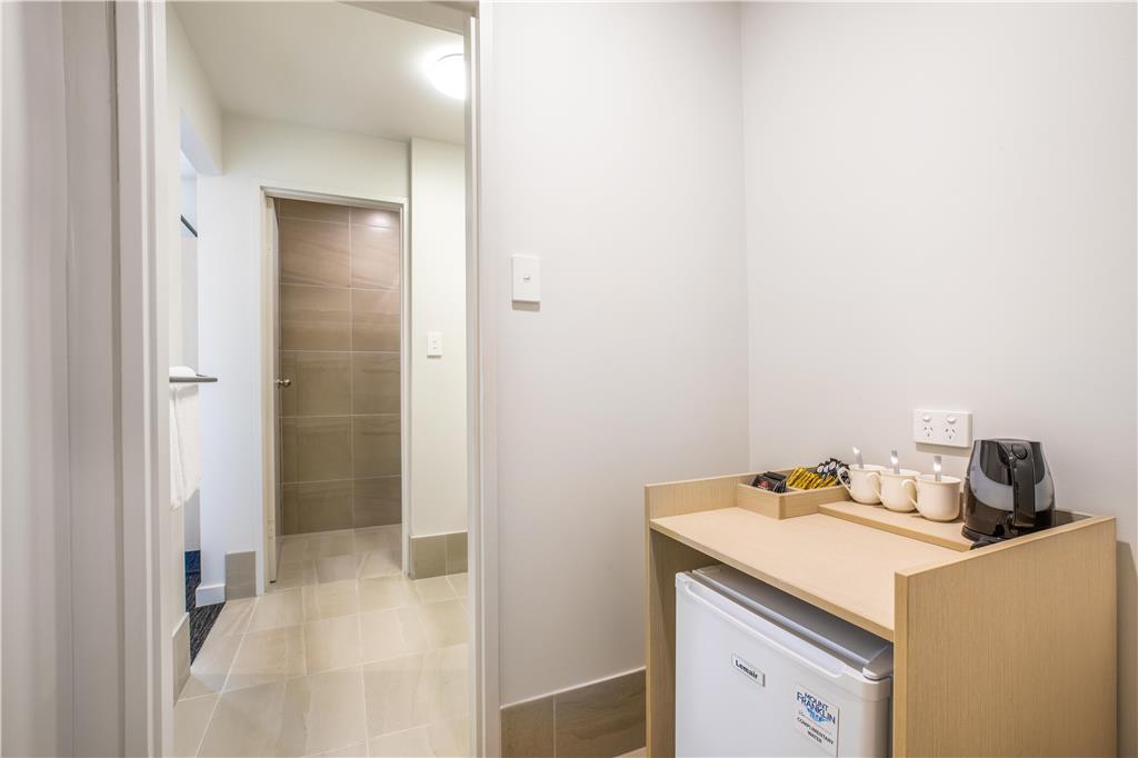 NIGHTCAP AT WESTSIDE-guestroom-Guest Room,Guest Room Amenity,On-Site.jpg