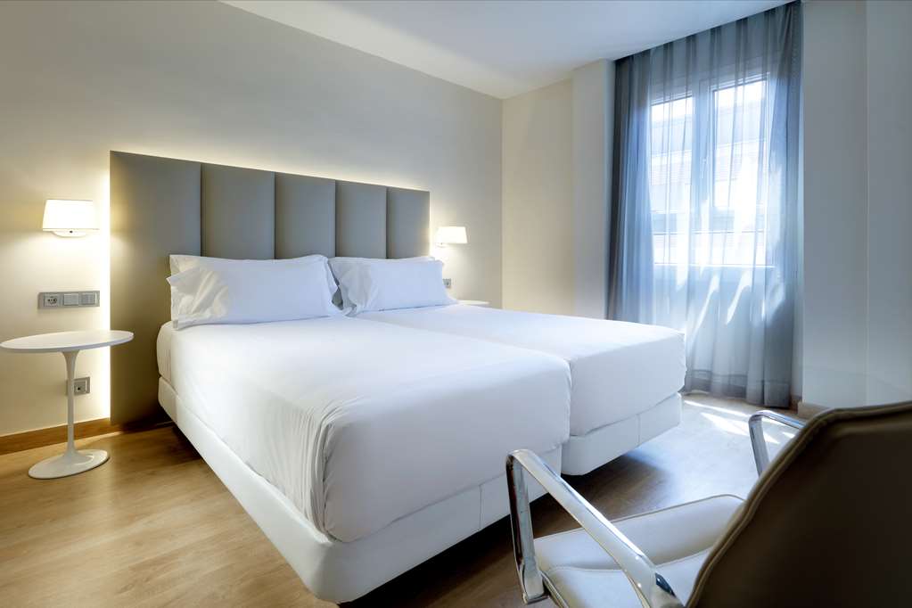 HESPERIA MURCIA-guestroom-Guest Room,On-Site.jpg