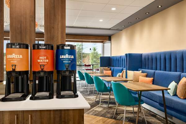 Restaurant - Tru by Hilton Sugarloaf Lawrenceville - I-85, Exit 108