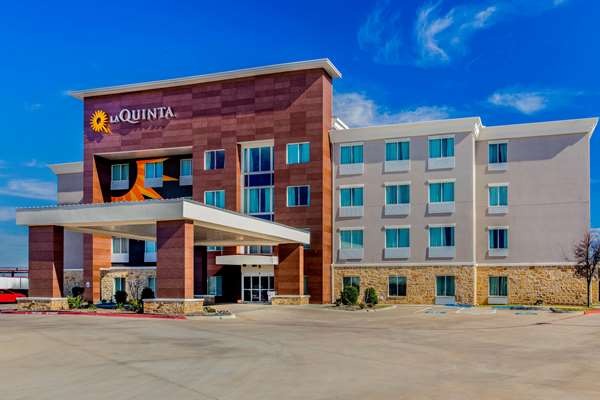 Exterior view - La Quinta Inn & Suites Northlake - I-35, Exit 70