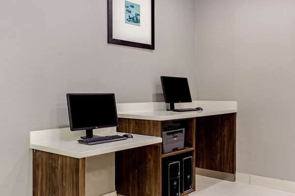 Conference Area - La Quinta Inn & Suites Northlake - I-35, Exit 70