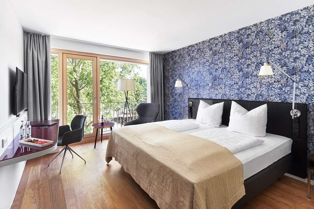 PARKHOTEL HEILBRONN-guestroom-Guest Room,On-Site.jpg