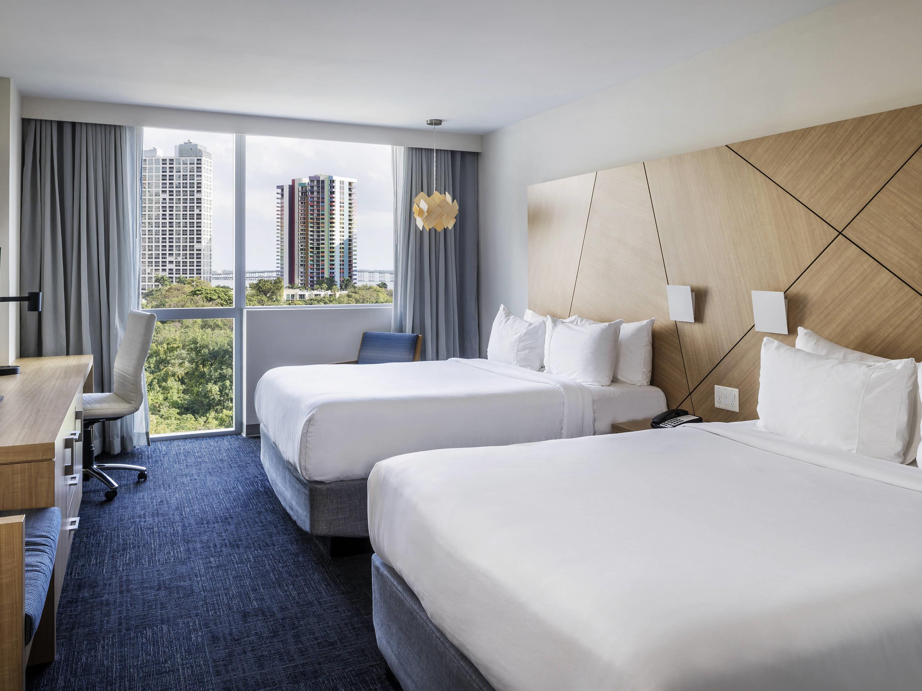 Novotel Miami Brickell Room Type - SUPERIOR ROOM 2 Queens Mobility accessible, Roll-in Shower, 355SF-32SM, City and Park view