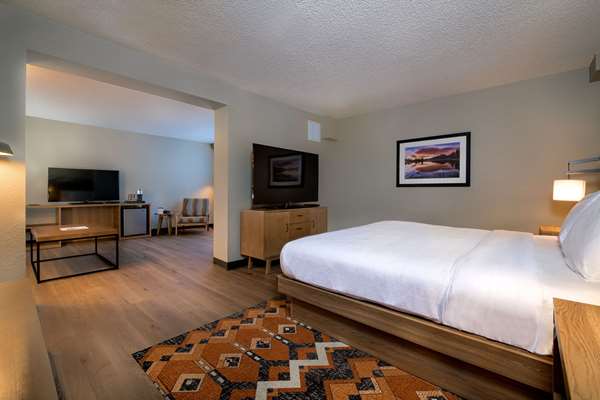 Suite - Ridgeline Hotel Estes Park