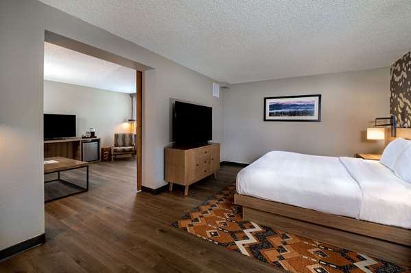 Suite - Ridgeline Hotel Estes Park
