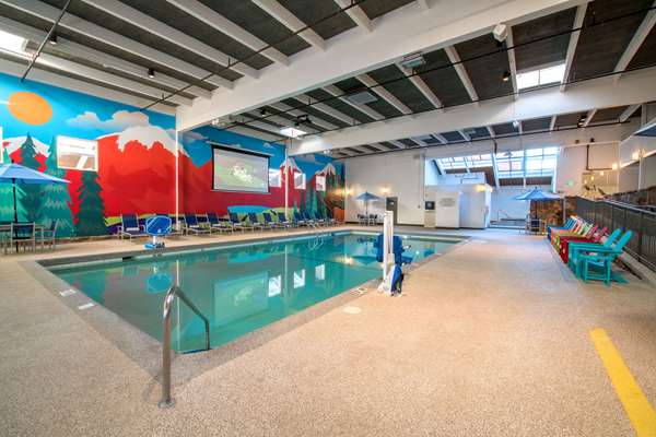 Pool - Ridgeline Hotel Estes Park