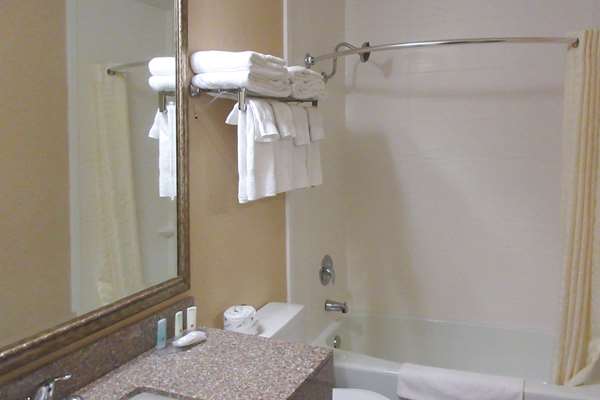  - Clarion Inn Appleton