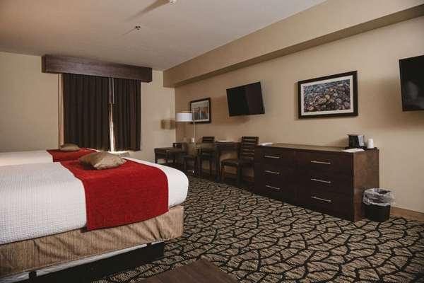 Suite - Best Western Plus Lakeview Hotel Madison