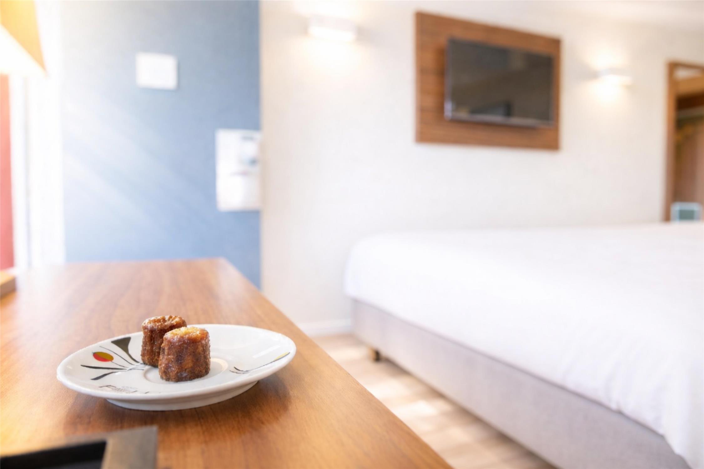 HÔTEL Kyriad Bordeaux - Mérignac Aéroport - Plateau d'accueil