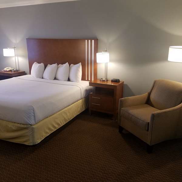  - SureStay Hotel by Best Western Hollister