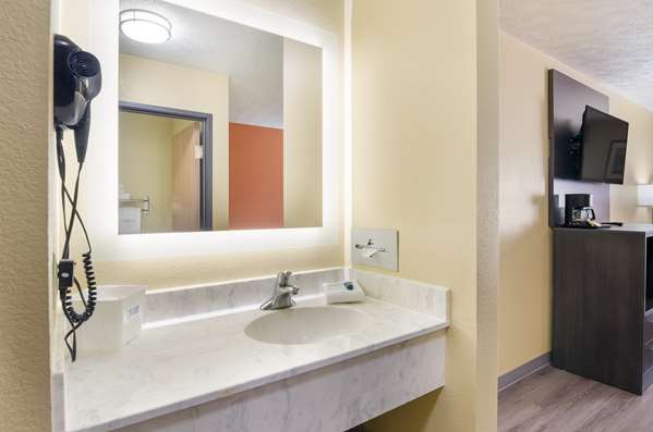  - Americas Best Value Inn Independence