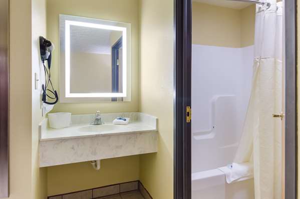 - Americas Best Value Inn Independence