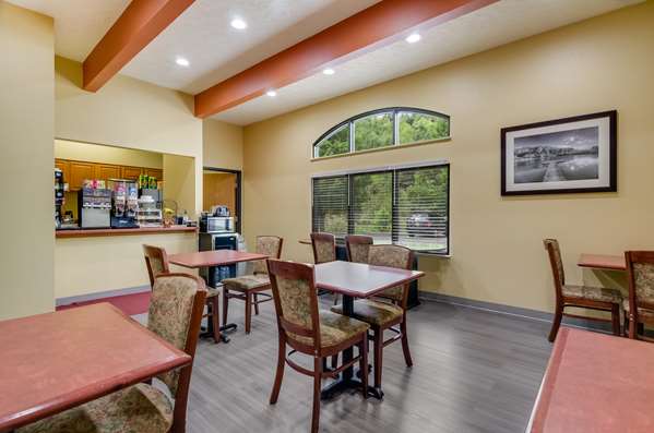Restaurant - Americas Best Value Inn Independence