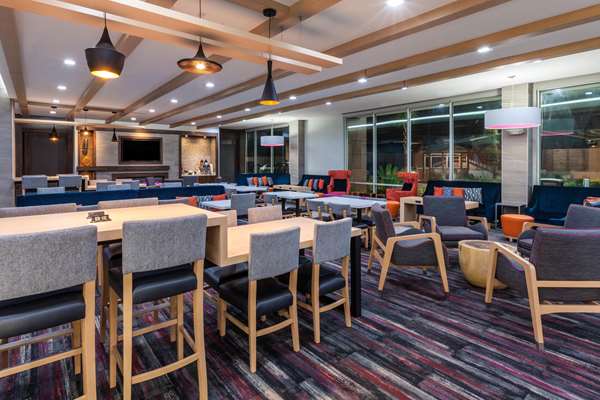  - La Quinta Inn & Suites Channelview - I-10, Exit 784