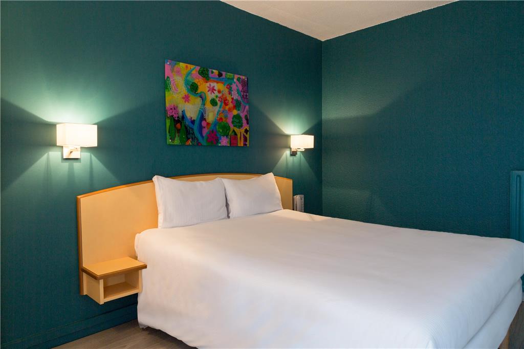 OG CITY HOTEL ECLIPSE LYON EST-guestroom-Guest Room,Suite,On-Site.jpg