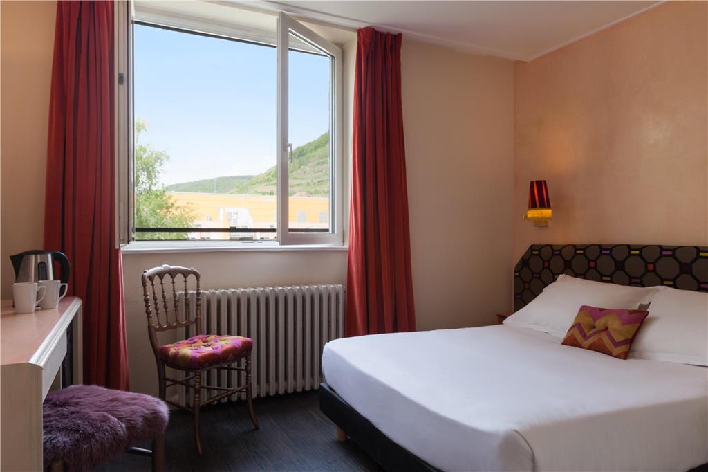 OG CITY HOTEL ANGE GUEBWILLER-guestroom-Guest Room,On-Site.jpg