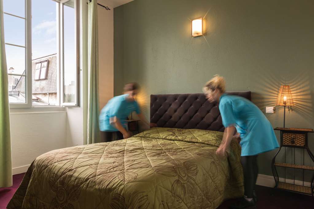 OG BOUTIQUE VILLA MONTPENSIER PAU-guestroom-Guest Room,On-Site.jpg