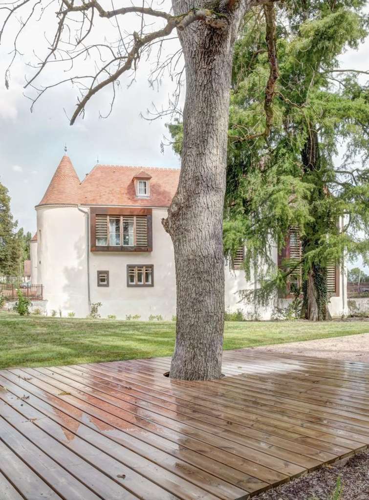 Le Chateau Du Bost