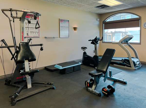 Fitness/ Exercise Room - Coast Swift Current Hotel