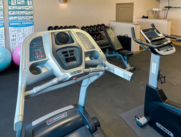 Fitness/ Exercise Room - Coast Swift Current Hotel