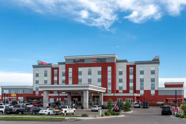 Exterior view - Best Western Premier Executive Residency Medicine Hat