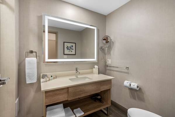  - Best Western Premier Executive Residency Medicine Hat