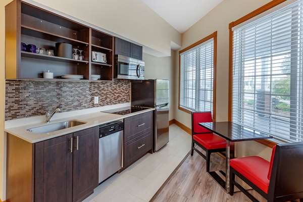  - SureStay Plus Hotel by Best Western Kincardine