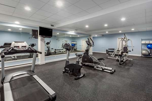 Fitness/ Exercise Room - SureStay Plus Hotel by Best Western Kincardine