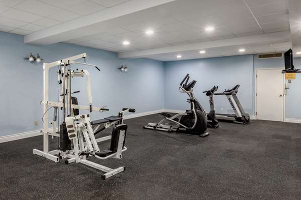 Fitness/ Exercise Room - SureStay Plus Hotel by Best Western Kincardine