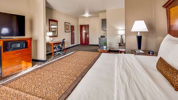 Suite - Best Western Carthage Inn & Suites