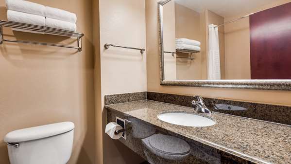  - Best Western Carthage Inn & Suites