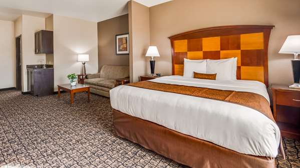 Suite - Best Western Carthage Inn & Suites