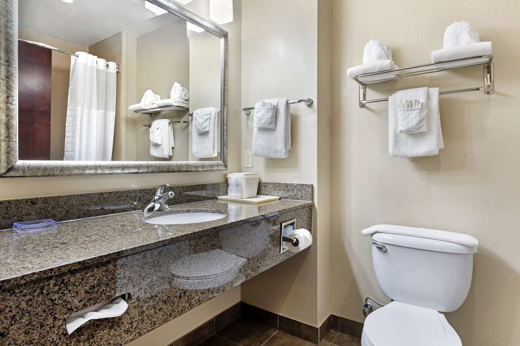Best Western Carthage Inn & Suites-guestroom-Guest Room,Bathroom,On-Site.jpg