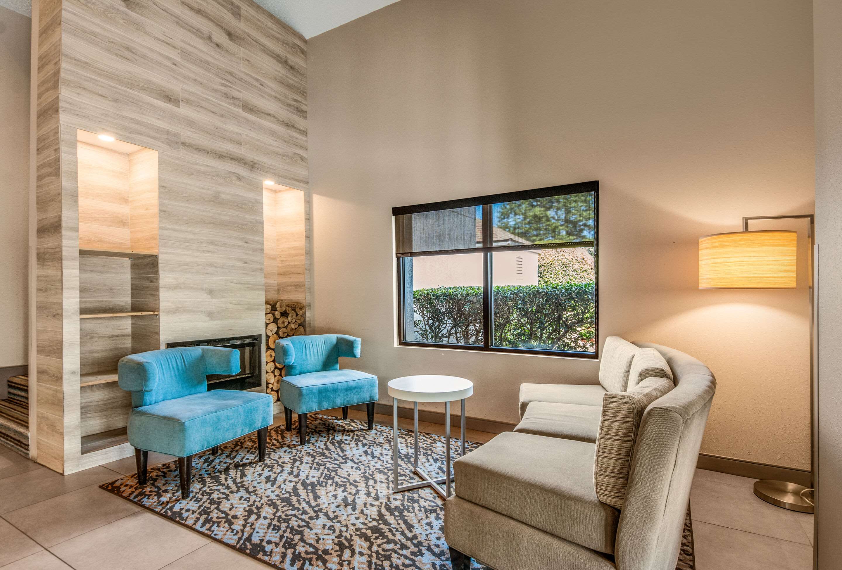 Spacious lobby with sitting area
