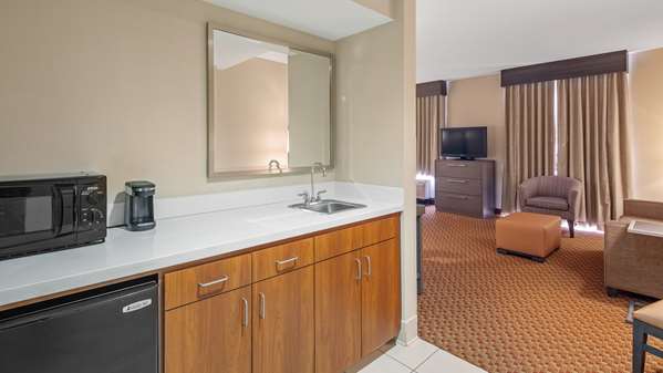  - Best Western Plus Kendall Hotel & Suites - FL Turnpike, Exit 20