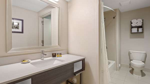  - Best Western Plus Kendall Hotel & Suites - FL Turnpike, Exit 20