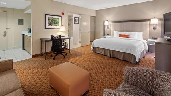 Suite - Best Western Plus Kendall Hotel & Suites - FL Turnpike, Exit 20