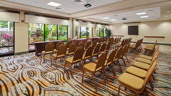 Spa - Best Western Plus Kendall Hotel & Suites - FL Turnpike, Exit 20